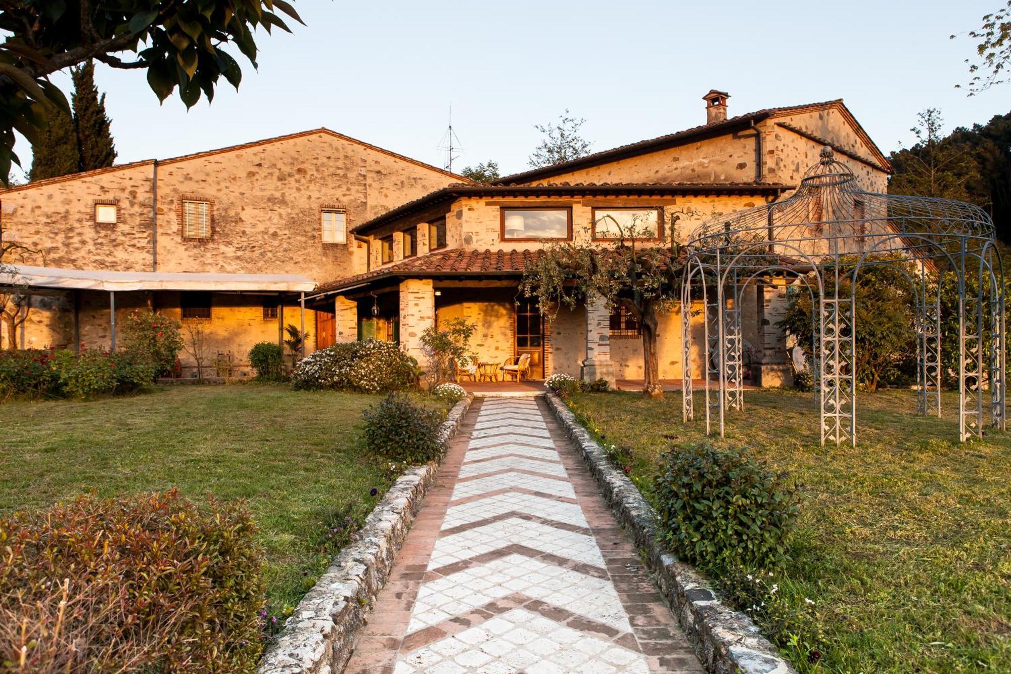 Bernardone Hotel Camaiore Kültér fotó
